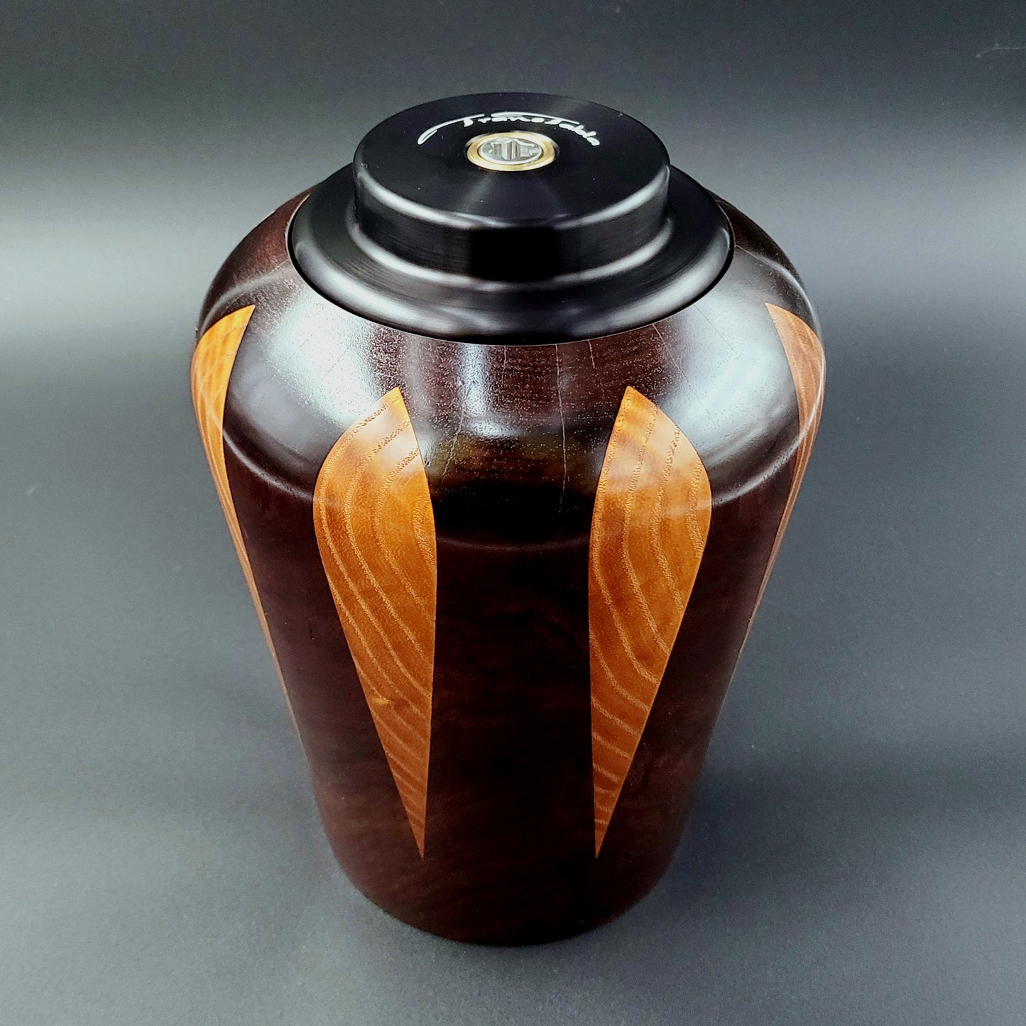 Rosewood inlaid with Curly Ash – C – D, 5-5/8″